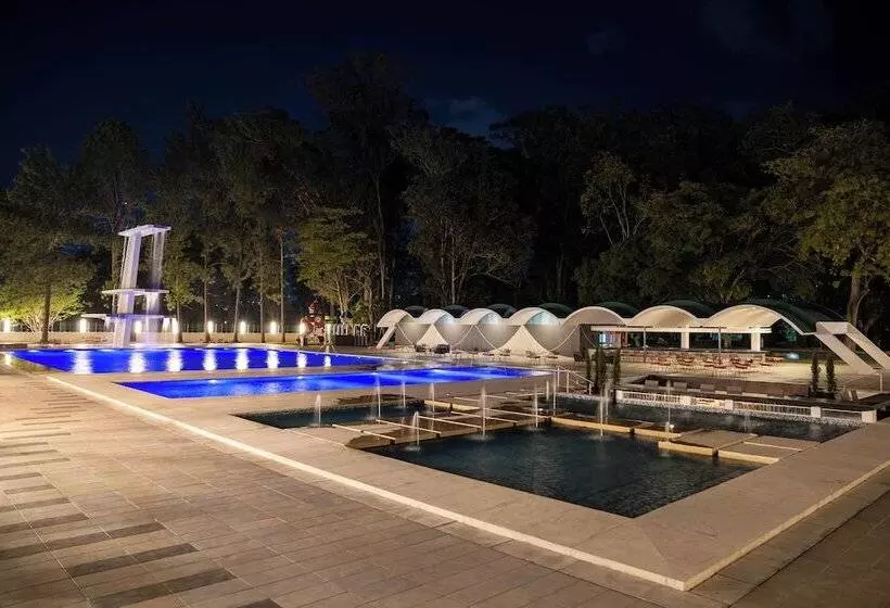 Tama Eurobuilding Hotel San Cristobal