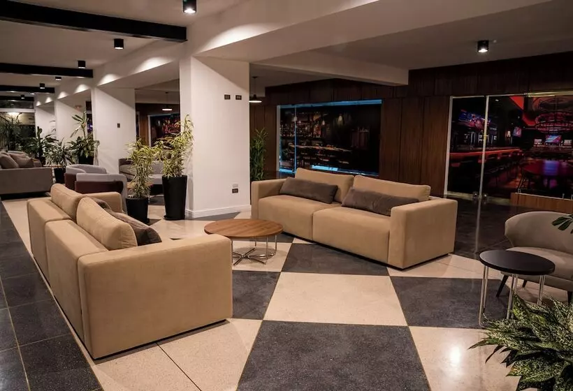 Tama Eurobuilding Hotel San Cristobal