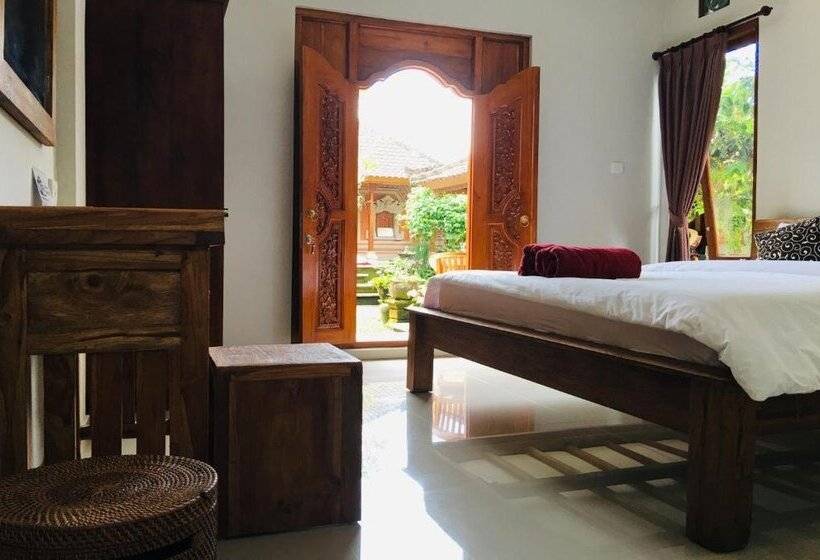 פונדק Wina Ubud B&b