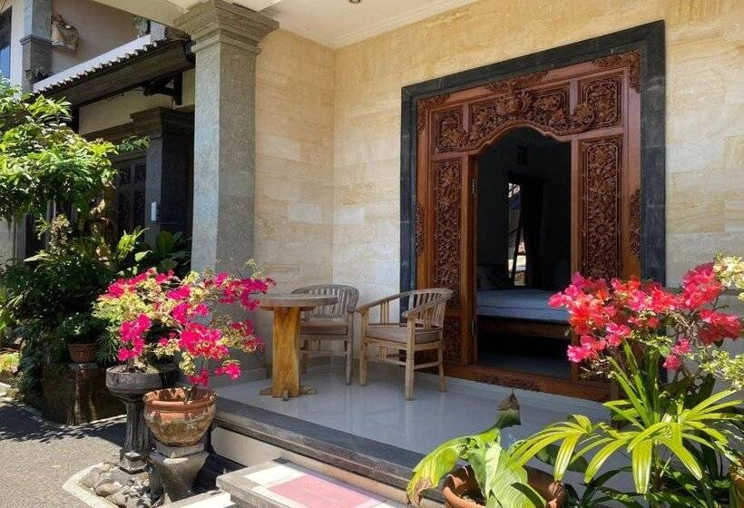 פונדק Wina Ubud B&b