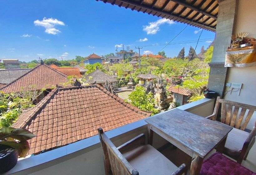 פונדק Wina Ubud B&b
