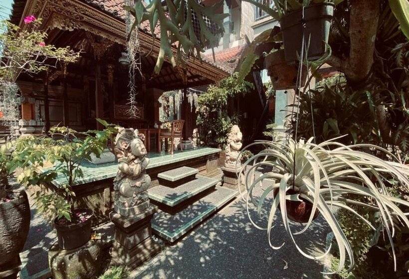 פונדק Wina Ubud B&b