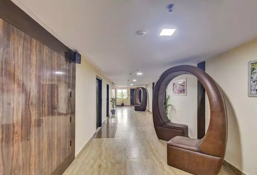 Hotel Treebo Elysee, Patel Nagar
