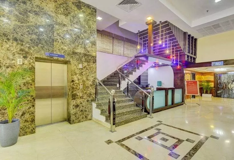 Hotel Treebo Elysee, Patel Nagar