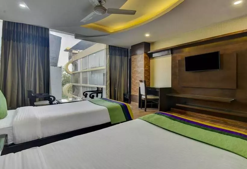Hotel Treebo Elysee, Patel Nagar