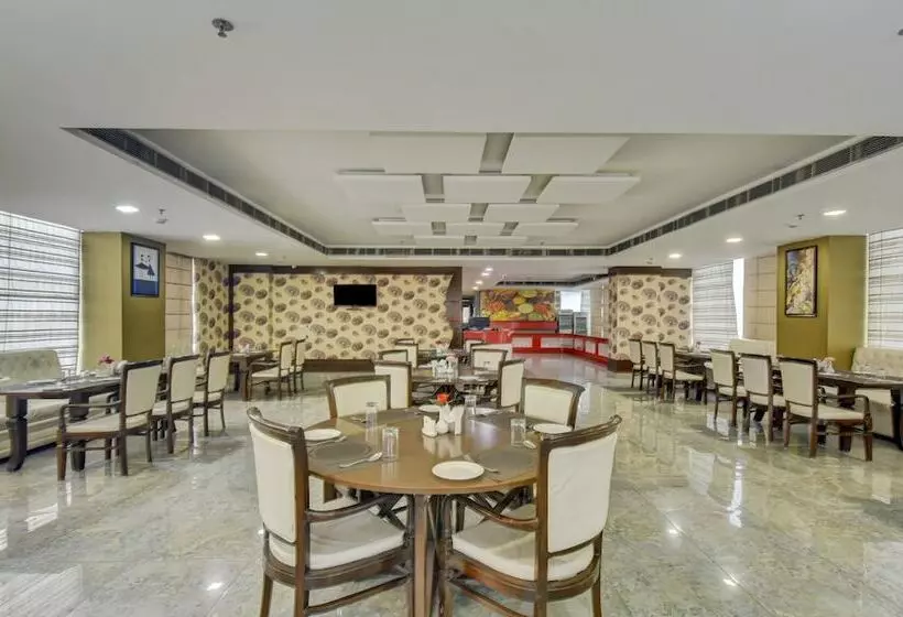 Hotel Treebo Elysee, Patel Nagar