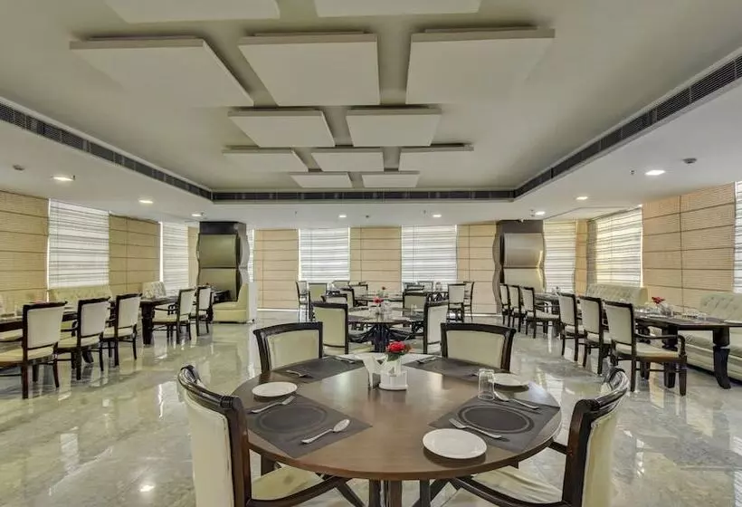 Hotel Treebo Elysee, Patel Nagar
