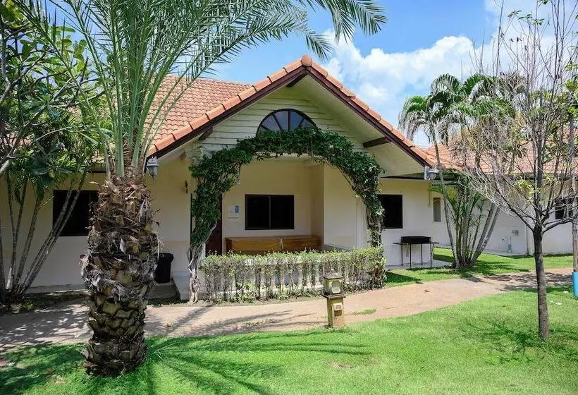 Hotelli Two Fifty Nine Resort