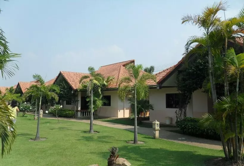 Hotelli Two Fifty Nine Resort