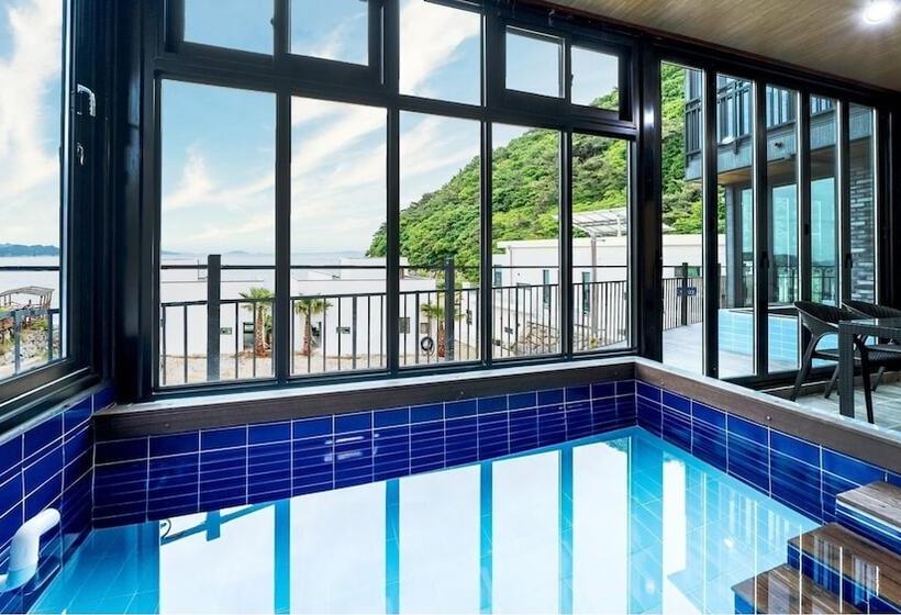 Namhae Yanghwa Seaside Pension