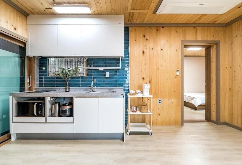 Namhae Yanghwa Seaside Pension