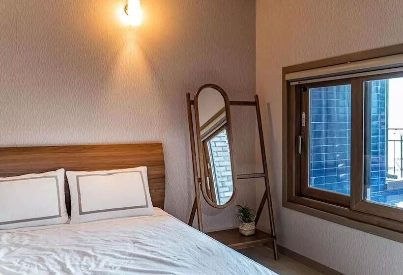 Namhae Yanghwa Seaside Pension