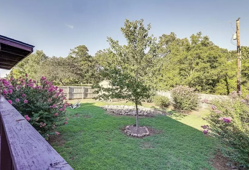 Holiday Island Home W/ Screened In Deck & Fire Pit