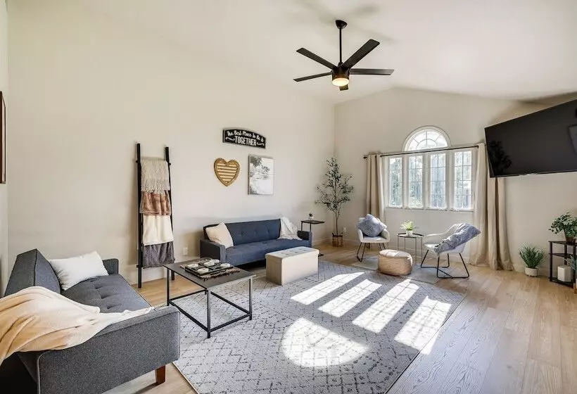Holiday Island Home W/ Screened In Deck & Fire Pit
