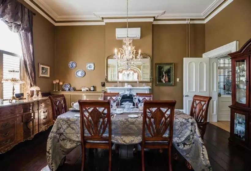 Hughson Hall Bed & Breakfast