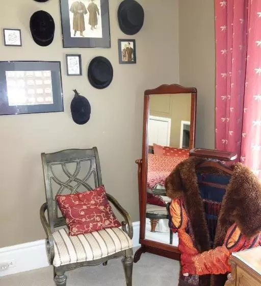 Hughson Hall Bed & Breakfast