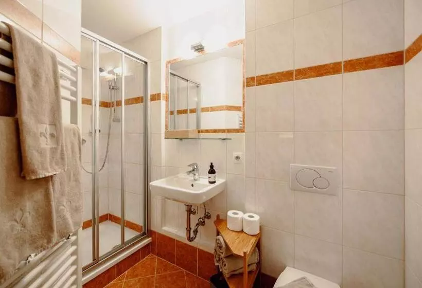 Aamiaismajoitus (B&B) Stadlhof