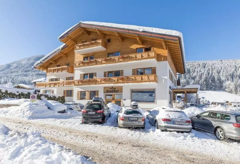 Aamiaismajoitus (B&B) Stadlhof