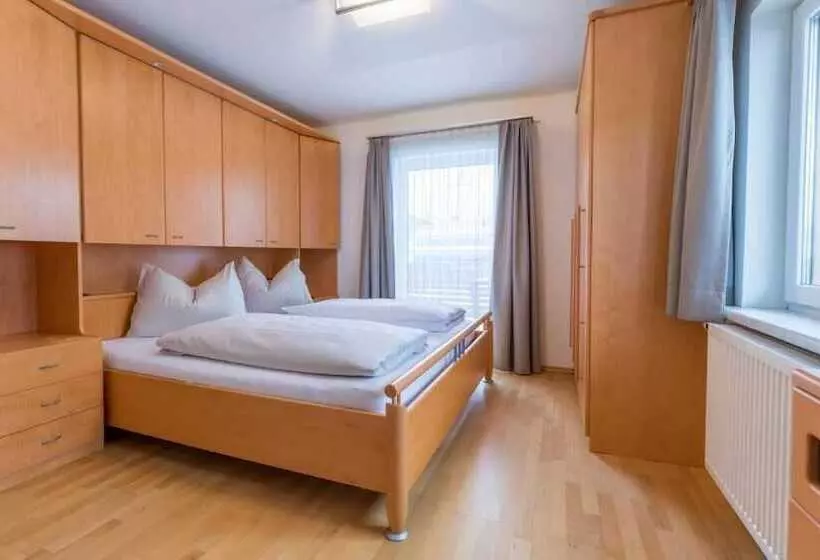 Aamiaismajoitus (B&B) Stadlhof