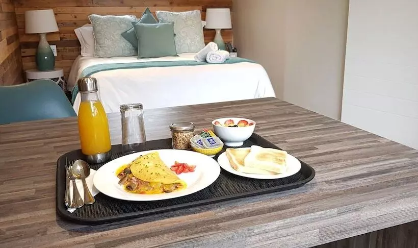 تختخواب و صبحانه The Hillcrest Guesthouse