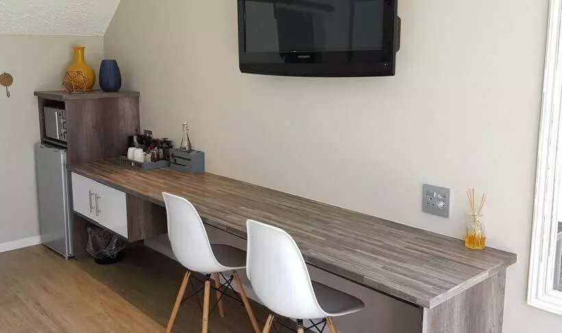 تختخواب و صبحانه The Hillcrest Guesthouse