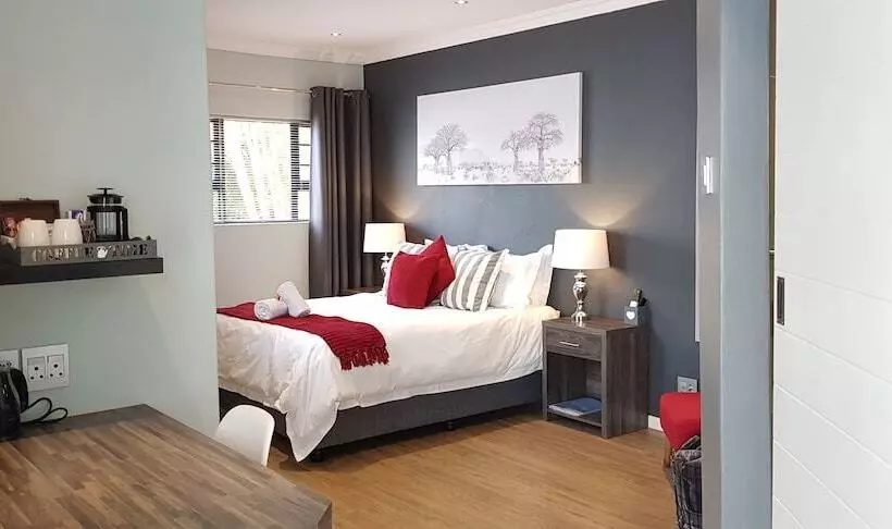 تختخواب و صبحانه The Hillcrest Guesthouse