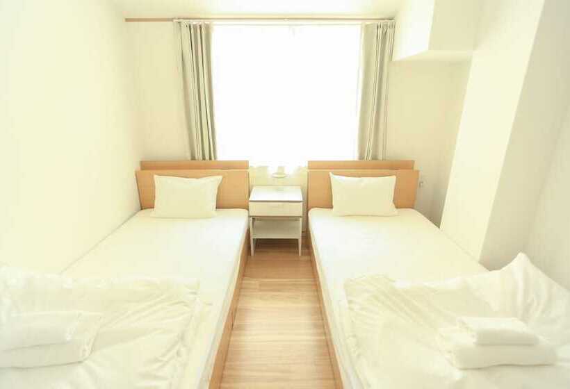 Coins Hostel Tenjin