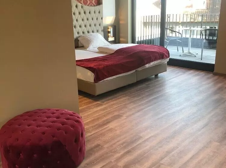 Hotelli Athen Kelsterbach Frankfurt Airport