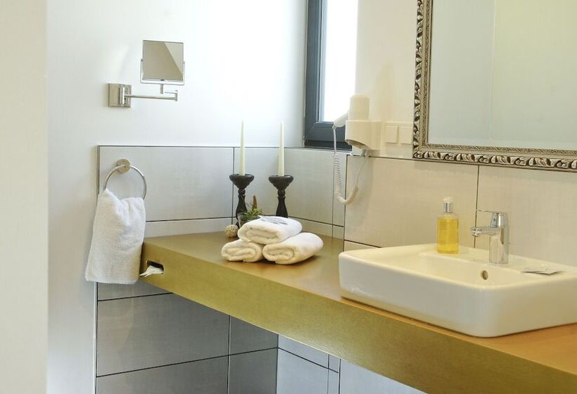 Отель Athen Kelsterbach Frankfurt Airport