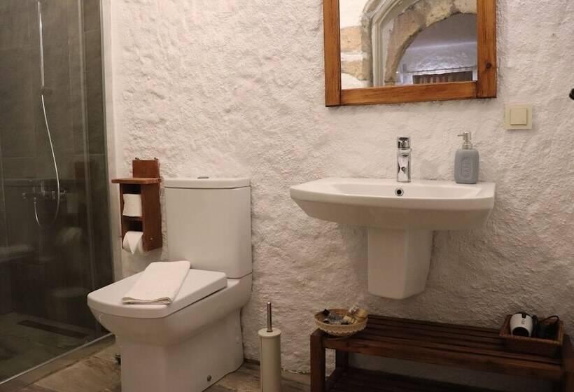 Mahzen Alacati Butik Otel