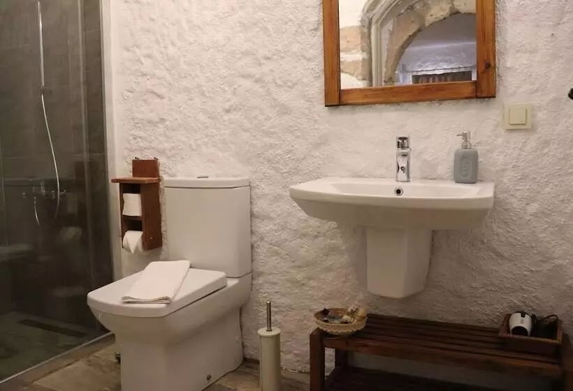 Mahzen Alacati Butik Otel