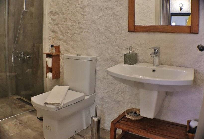 Mahzen Alacati Butik Otel