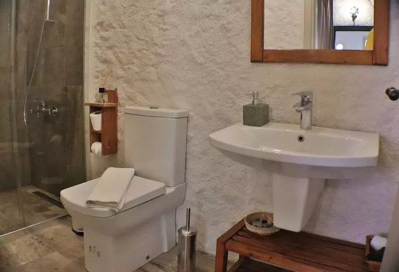 Mahzen Alacati Butik Otel