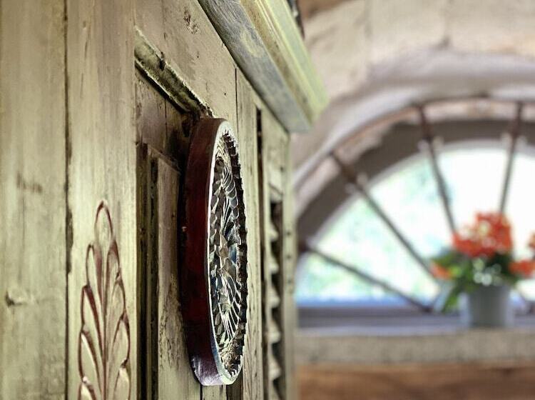 Mahzen Alacati Butik Otel