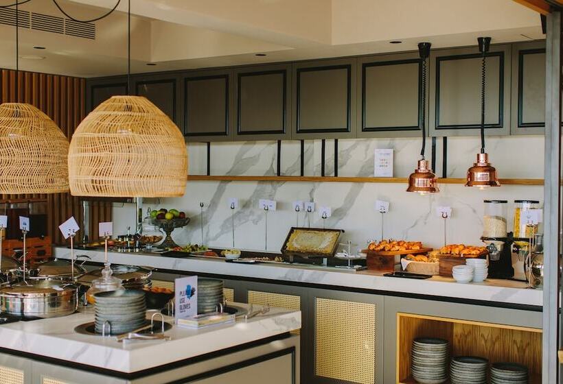 Отель Napa Suites