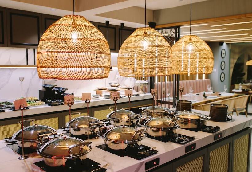 Отель Napa Suites