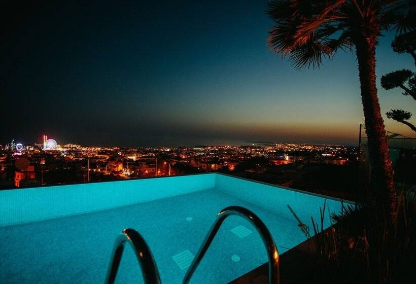 Отель Napa Suites