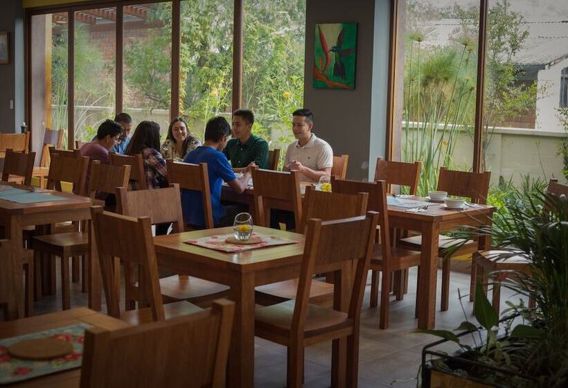 Ilalo Garden Hotel & Restaurant