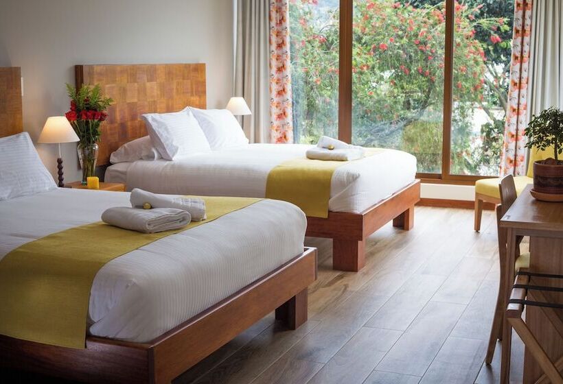 Ilalo Garden Hotel & Restaurant