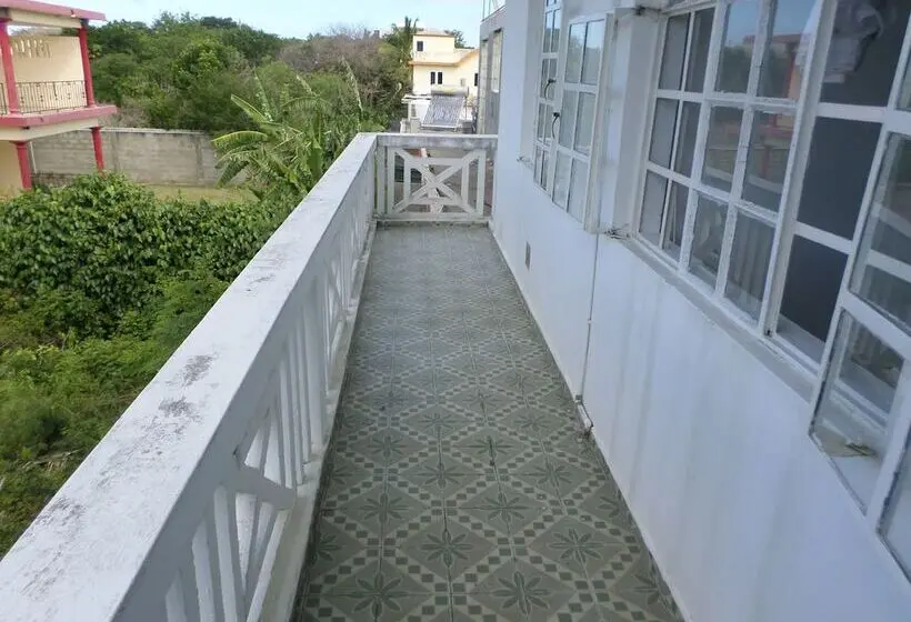 تختخواب و صبحانه Appartement Privatif Ou Location De Chambres   Villa Lotus Paradise