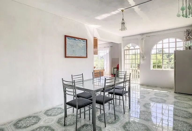 تختخواب و صبحانه Appartement Privatif Ou Location De Chambres   Villa Lotus Paradise