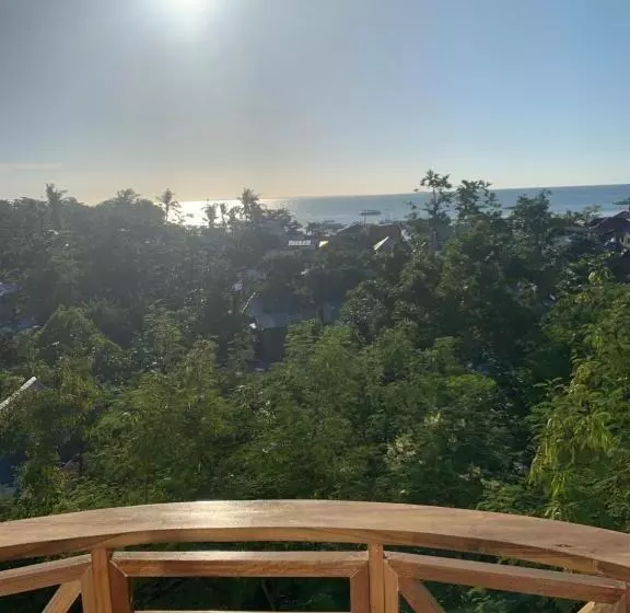 Retkeilymaja Crown Malapascua