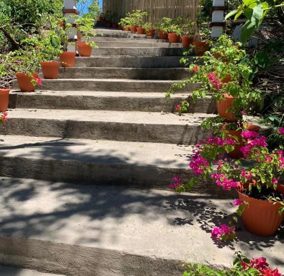 Hostel Crown Malapascua