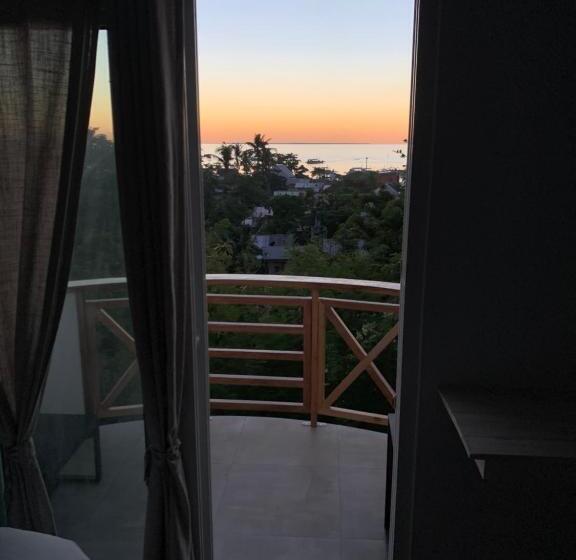 Hostel Crown Malapascua