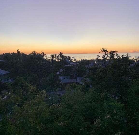 Hostel Crown Malapascua