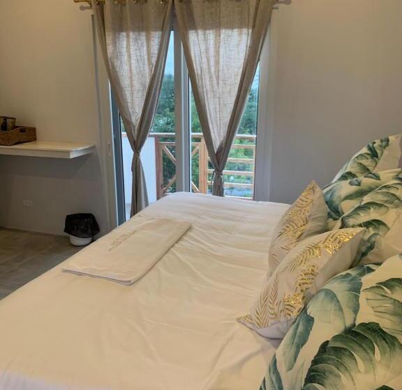 Hostel Crown Malapascua