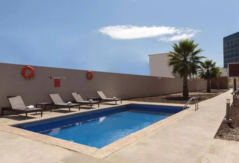 ホテル Extended Suites Saltillo Galerías