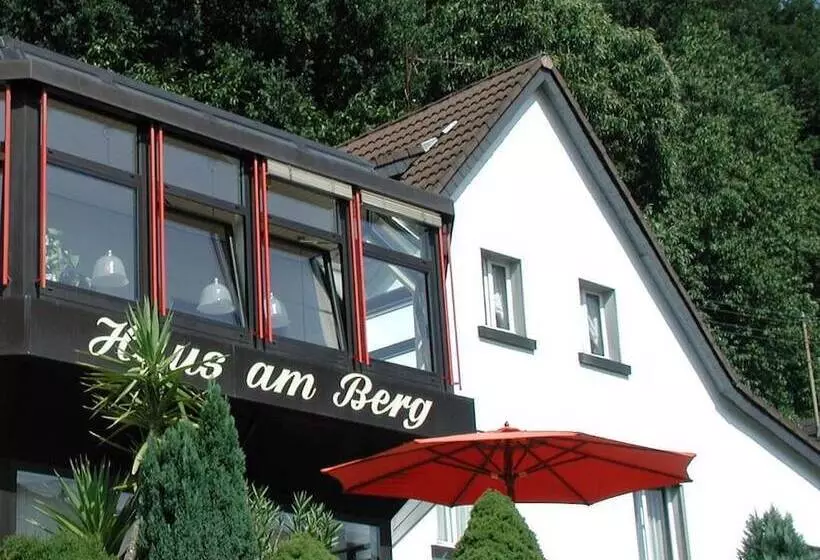 هتل Haus Am Berg