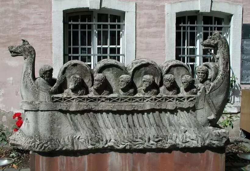 هتل Haus Am Berg