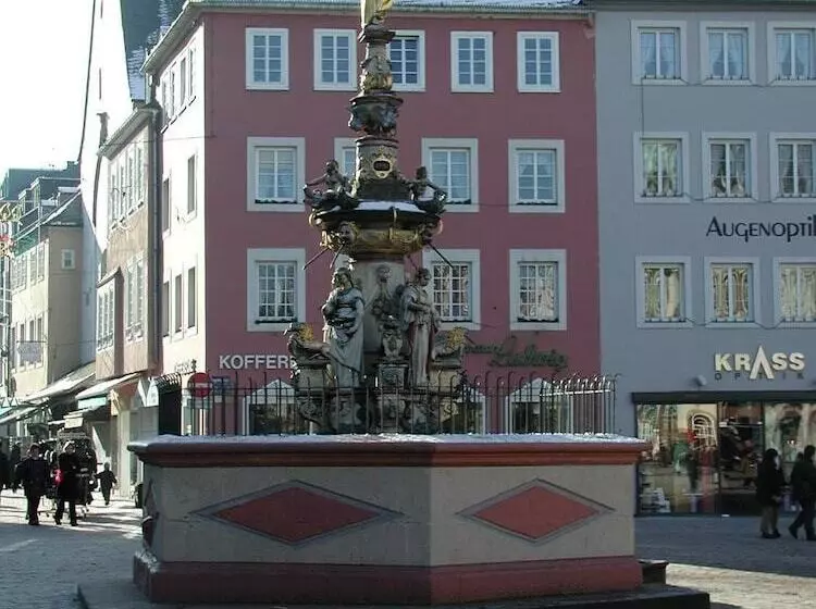 هتل Haus Am Berg